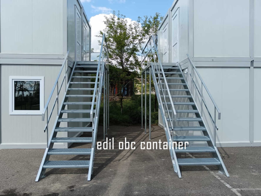 container etaj doua corpuri