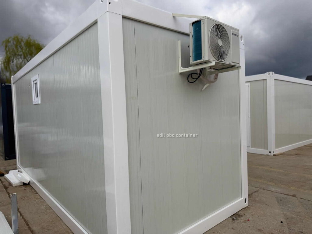 container cu toaleta
